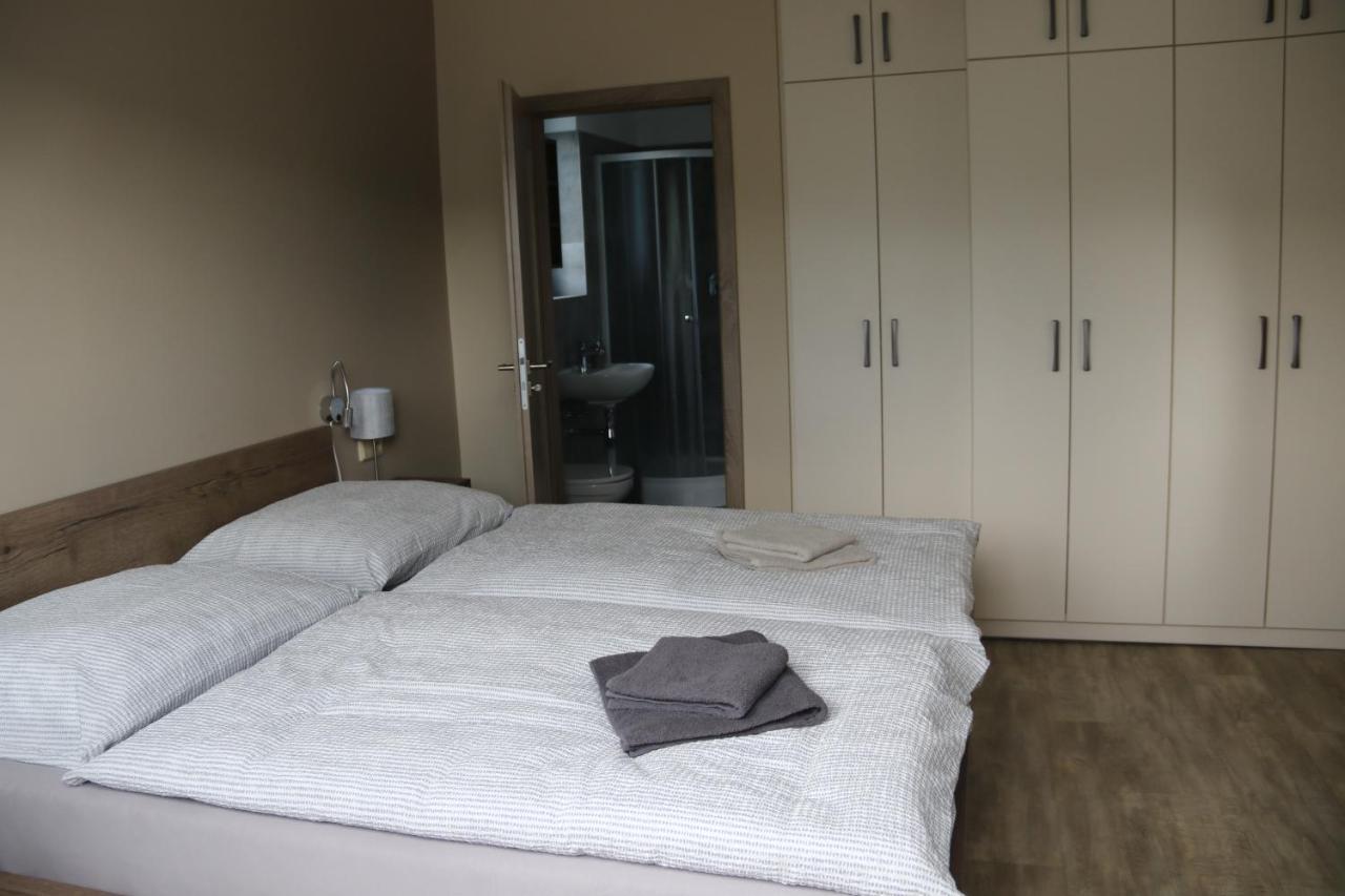 Apartmany Lama フラデツ・ナト・モラヴィツィー エクステリア 写真